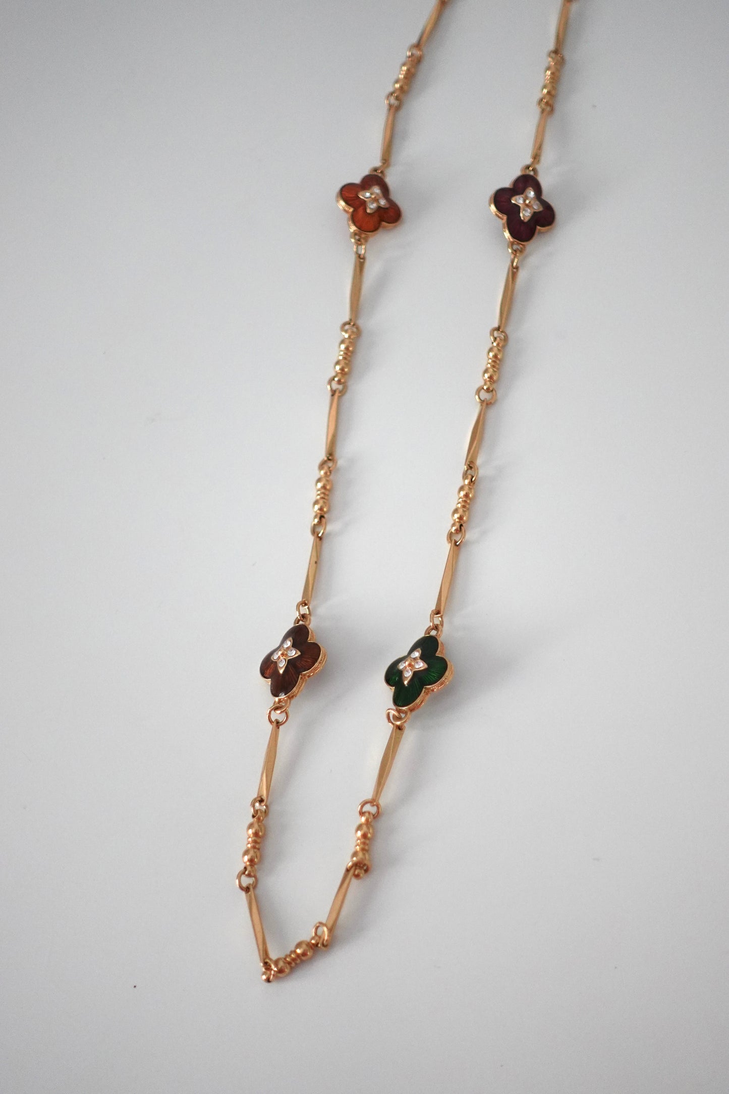 LEAH NECKLACE