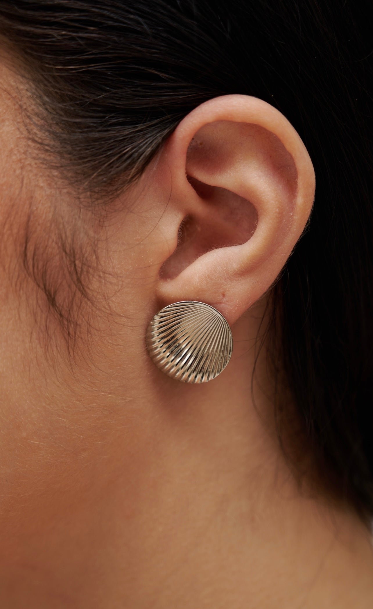 Shell Circle Earrings